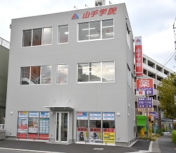 朝霞台校＿外観